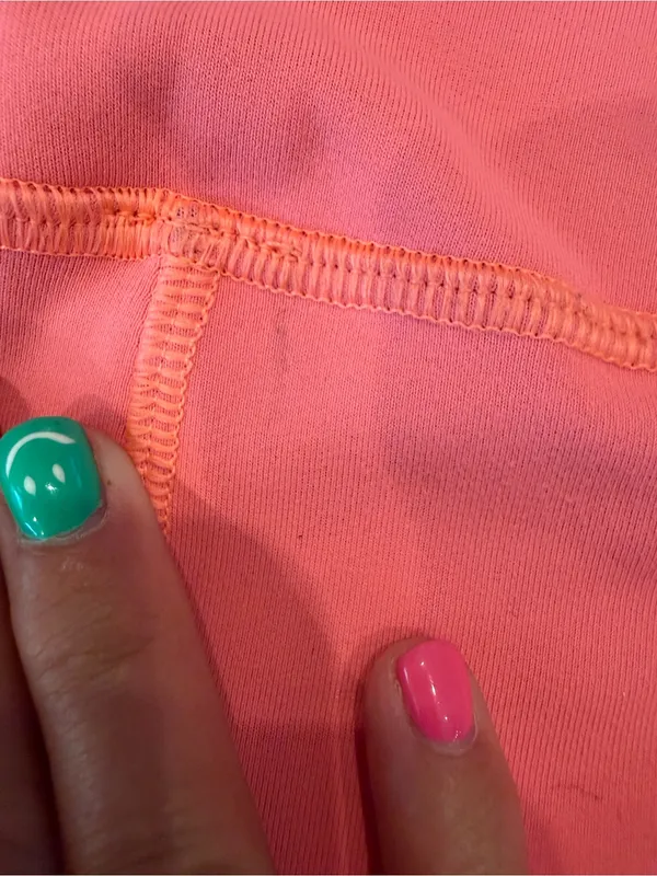 Lululemon Boogie Short Roll Down in size 4 - Image 3