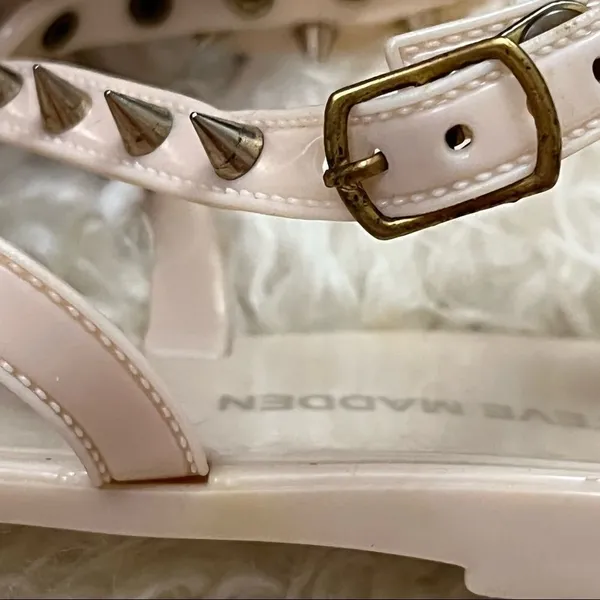 Steve Madden Nude Spiked Jelly Style Sandals 39/8.5 - Image 4