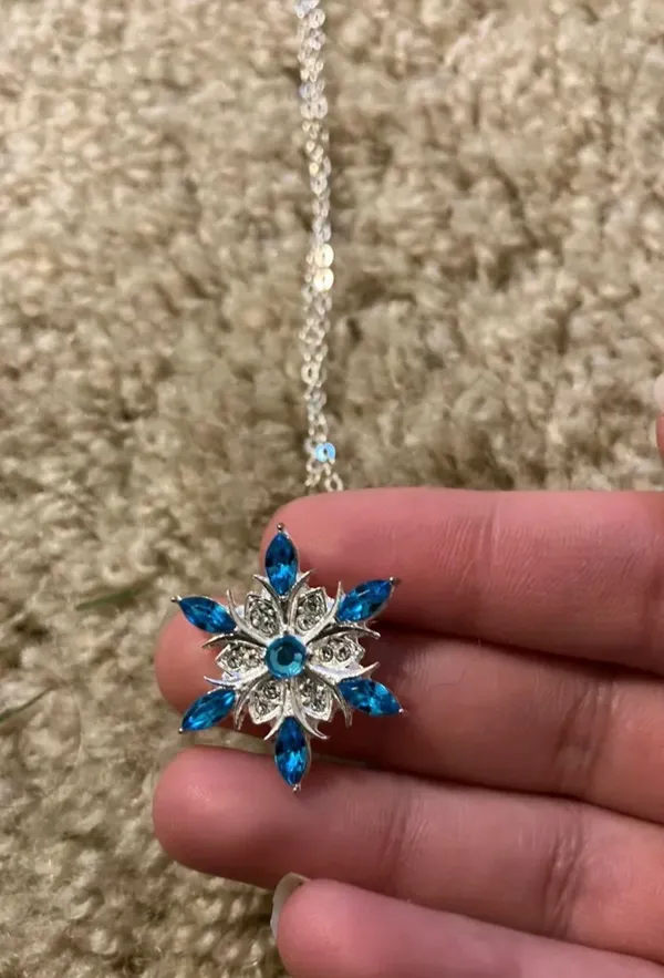 Elegant Crystal Snowflake Necklace for Women Men Winter Rhinestone Wedding Necklace Delicate Cloth Dress Flower Party Christmas Birthday Jewelry Gift Friends Accessories - Image 3
