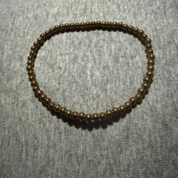 Elegant Gold Beaded Bracelet - Image 2