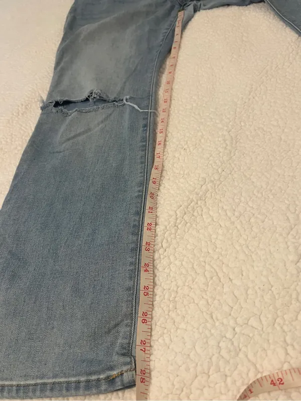 Old Navy Kicker Bootcut Light Blue Denim Jeans - Image 4