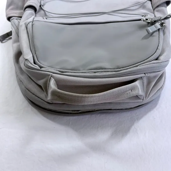 All in Motion Large Gray Bungee Laptop Backpack Active Daypack Bag Laptop Sleeve - Image 16