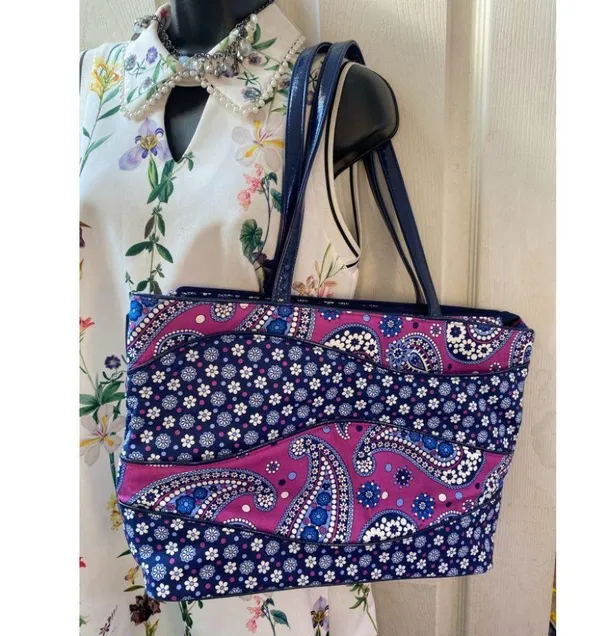 Vera Bradley Blue Pink Quilted Fabric Tote Bag - Image 7