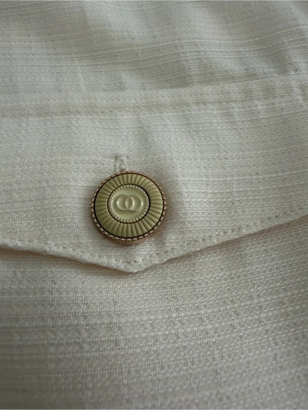AMII Ivory Textured Short Sleeve Button Down Shirt Gold Buttons M - Image 10