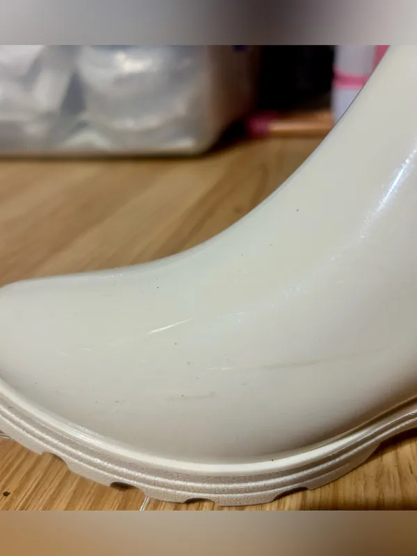 Women 11 cream colored ankle slip on rain booties Chelsey style - Image 8