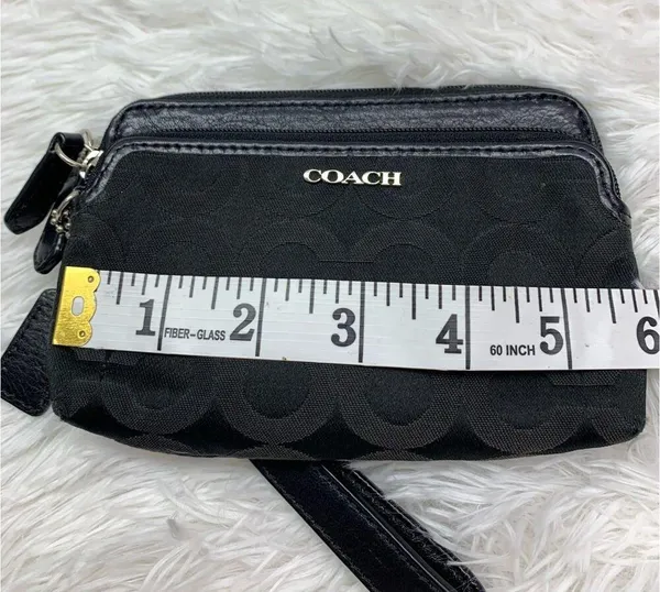 COACH y2k Black Wristlet with Card Slot - Image 8