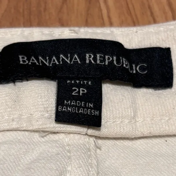 Banana Republic Button Fly Raw Hem Denim Pencil‎ Skirt Women 2P Cream Minimalist - Image 4