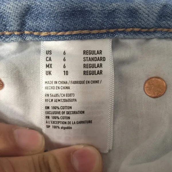 American eagle jeans high rise girlfriend blue size 6 - Image 12