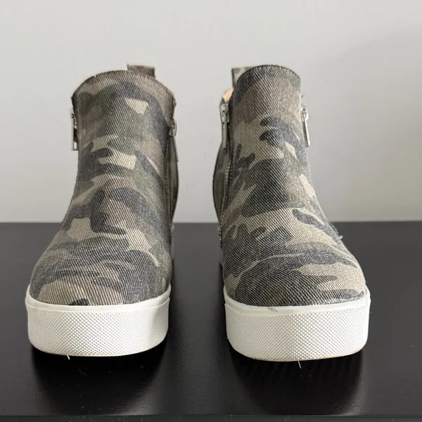 Soda Beige and Blue‎ Striped Wedge Sneaker Bootie Sz 6.5 - Image 2