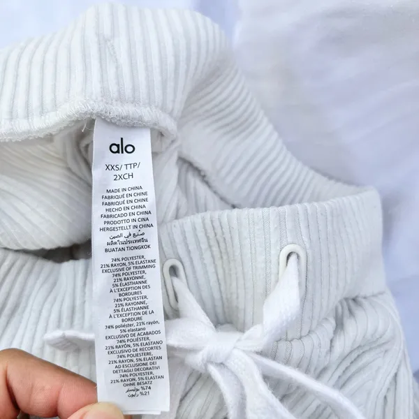 Alo Yoga | Xxs Muse Sweatshirt In Ivory Ribbed Jogger High Rise Ankle - Image 9