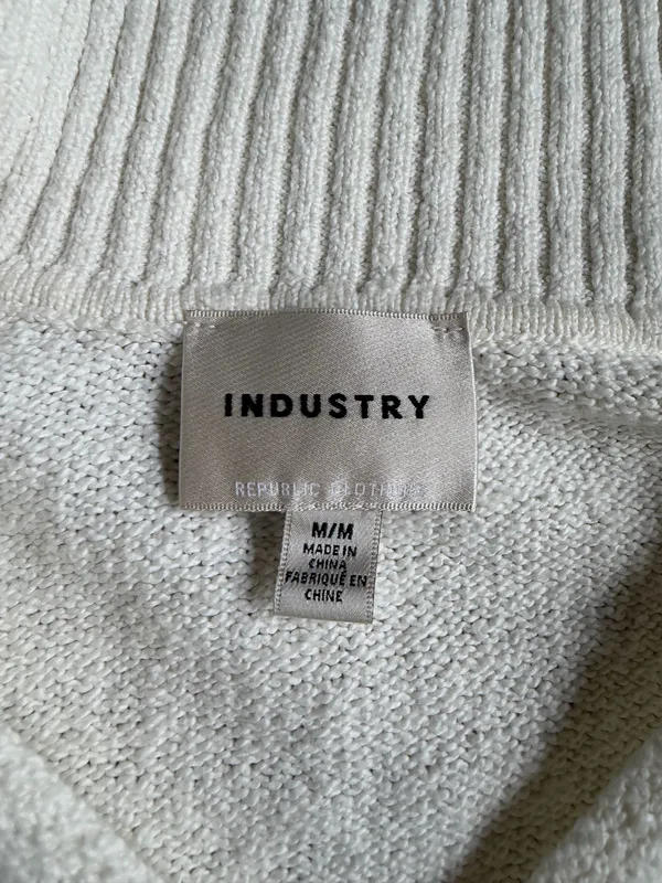 Industry Republic Clothing White Turtleneck Sweater – Size Medium - Image 3