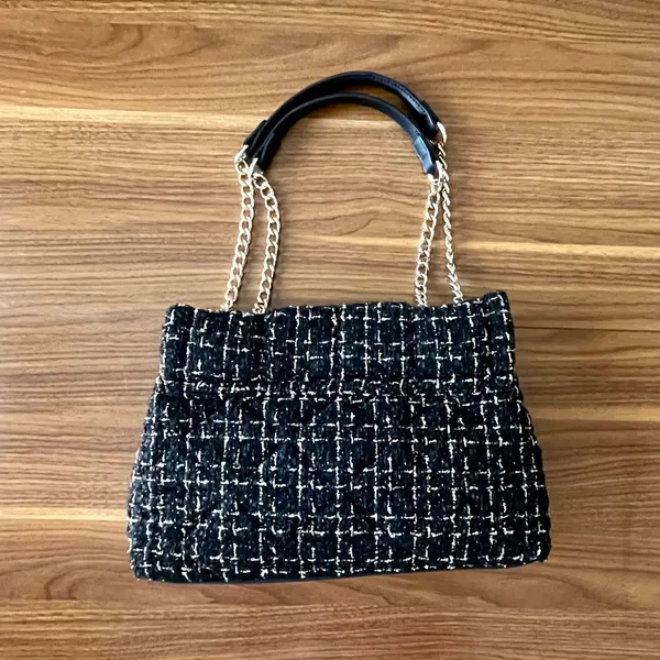 Steve Madden Bledger Tweed Shoulder Bag Black and Gold Classic Glam Luxury Look - Image 8