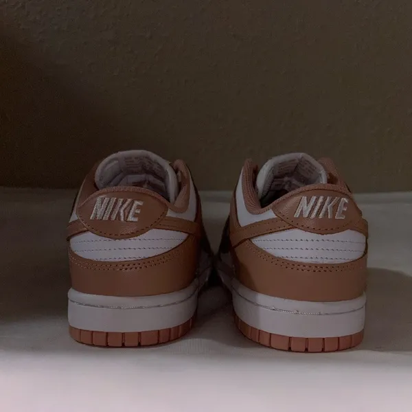 Nike Dunk Low Size: 7 - Image 5