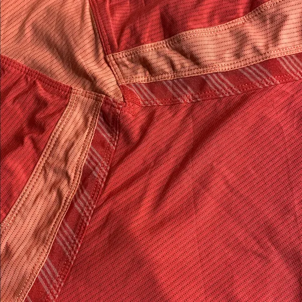 Lululemon Swift Speed Top, Size 6 - Image 8