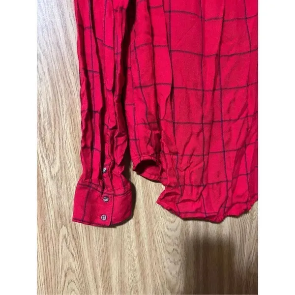 A New Day Red Plaid Button Up Top Woman’s Size Medium - Image 7