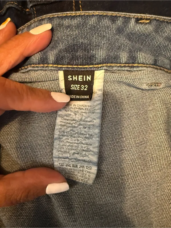 SHEIN Women's Bootcut Cargo Jeans in Faded Blue - Image 7