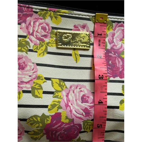 Luv Betsey by Betsey Johnson Floral Stripe Crossbody Wristlet Pink Roses Y2K - Image 7