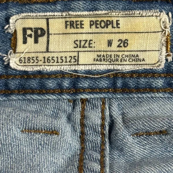 Free People W28 Distressed Blue Jeans Raw Hem Boho Y2K - Image 5