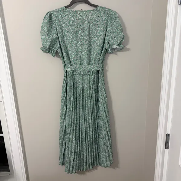 Fashion Floral Pleated Midi Dress Green Purple‎ Ditsy Puff Sleeve V-Neck Size M - Image 7