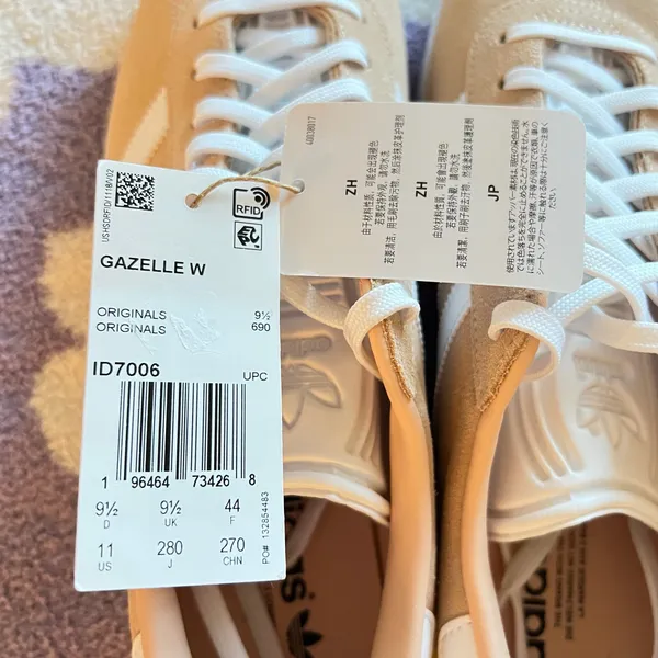 Adidas Blush/White Unisex Gazelle Sneakers - Image 5