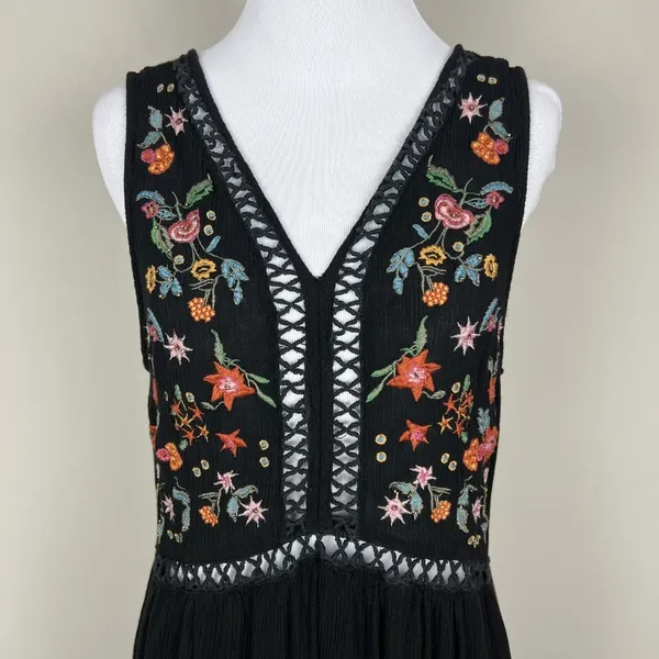 World‎ Market Dress Womens Small Medium Black Embroidered Floral Maxi Boho India - Image 4