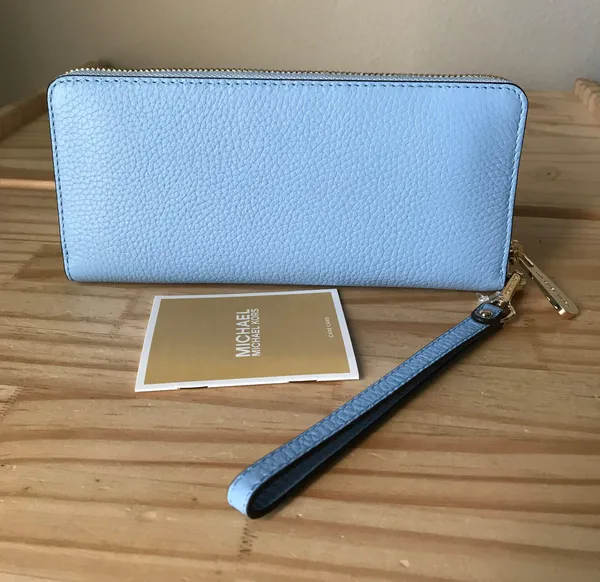 Michael Kors Wallet - Image 2