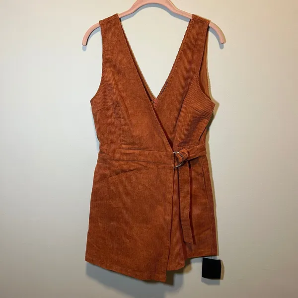 Lulus Rust Orange Corduroy Wrap Romper D-Ring Belt Pockets Medium NWT - Image 2