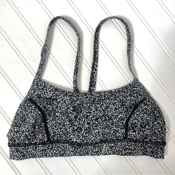 Lululemon Rise and Run Sports Bra Flahsback Static Black White Sz 6 408 - Image 5