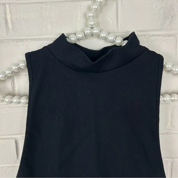 Princess Polly Black Ribbed Mock Neck Compression Stretch Crop Top L/XL - Image 3