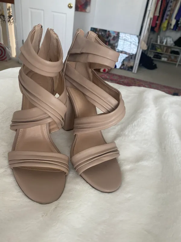 Nude Heels Tan Size 7 - Image 2