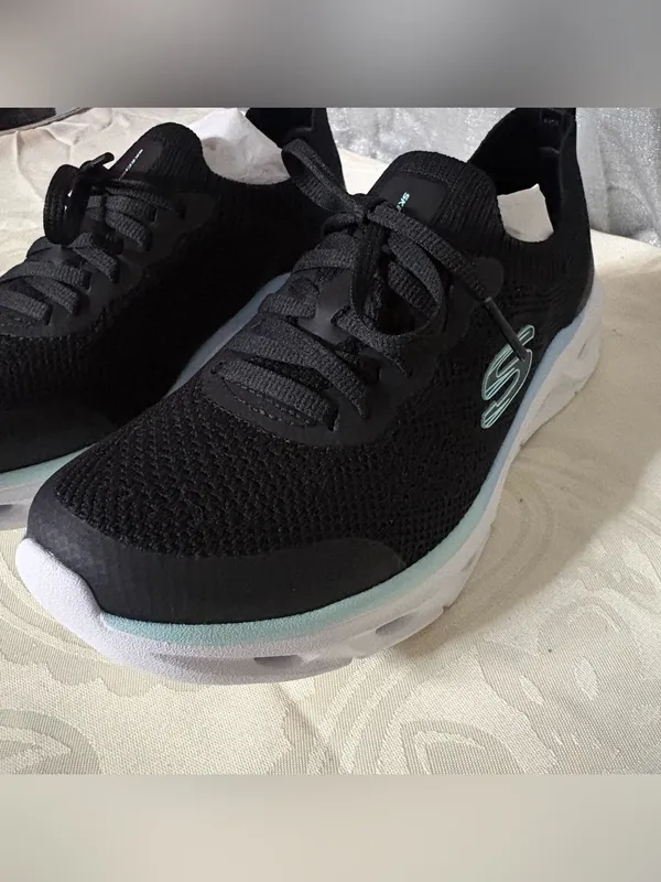 NWT- Skechers Women’s Black Knit Slip-On Sneakers with laces - Image 12