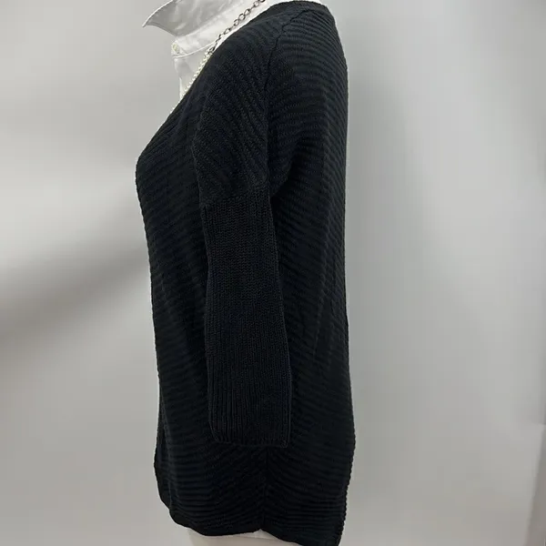 Express black XS hi lo V neckline sweater - Image 4