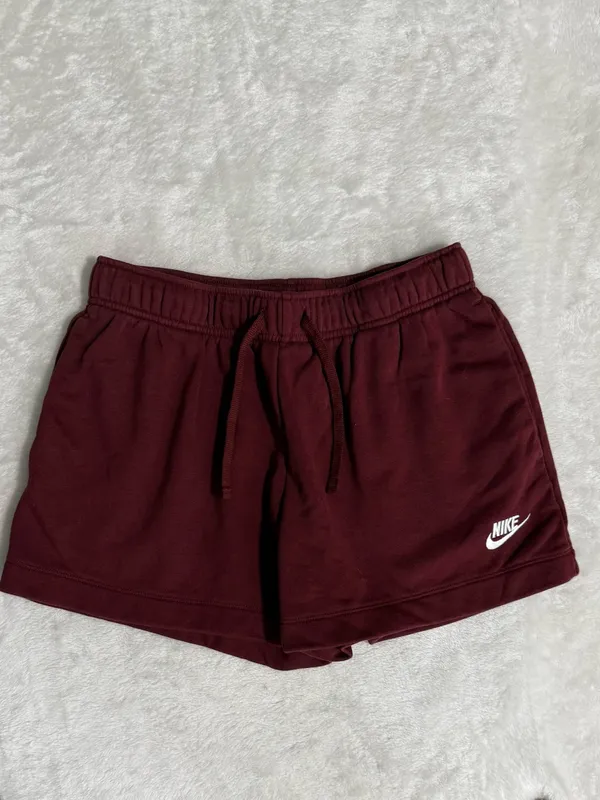 Nike Sportswear Club Fleece Mid-Rise Shorts Burgundy Medium - Image 3
