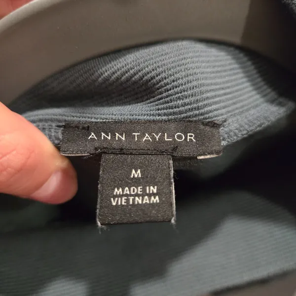 Ann taylor sweater - Image 2