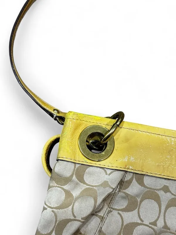 Coach Signature Yellow & White Shoulder Bag - Image 4