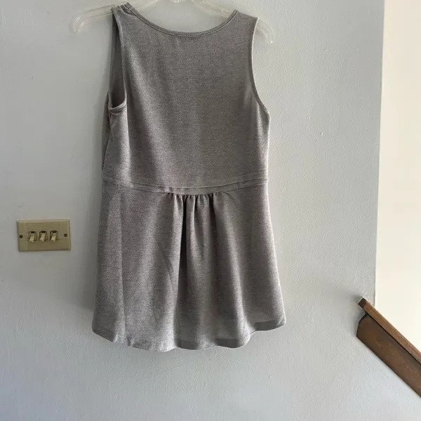 Doe & Rae Grey Sleeveless Tank Top Button Detail Size Small Casual Neutral - Image 5