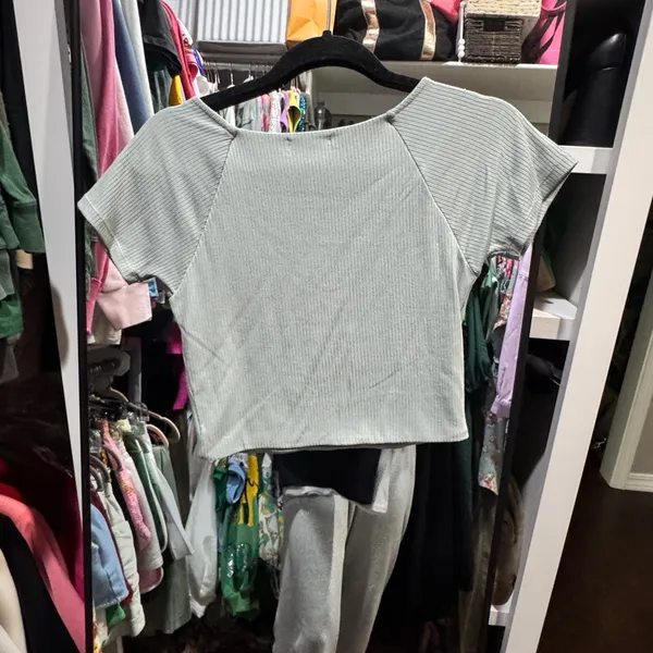 Z Supply Harbor Gray Cropped Tee - Image 2