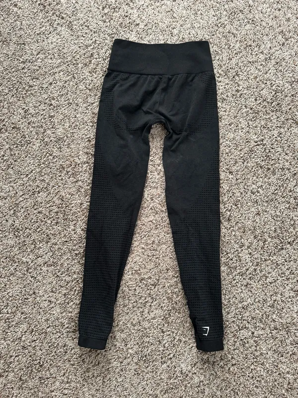 Gymshark Black Leggings Seamless - Image 2