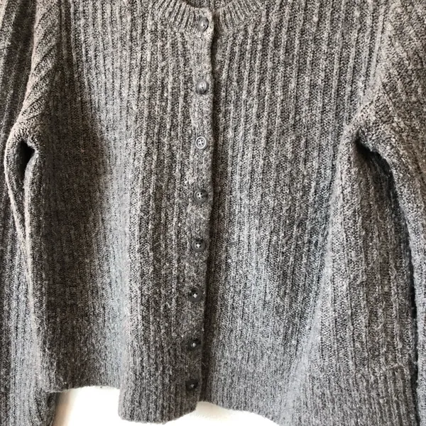 Abercrombie and Fitch Grey Crew Neck Cardigan Size M - Image 3