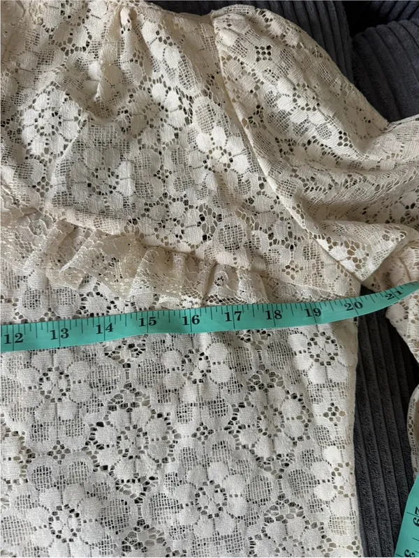 Vtg Y2K OG Eyelet S Lace Blouse Boho Cottagecore LS Ruffle Boutique Top - Image 11