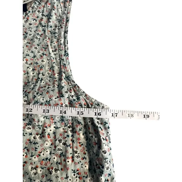 Universal Threads Women's Sleeveless Floral Ruffled Top - Image 4