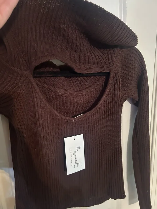 Pants Store Cropped Sweater - Image 4