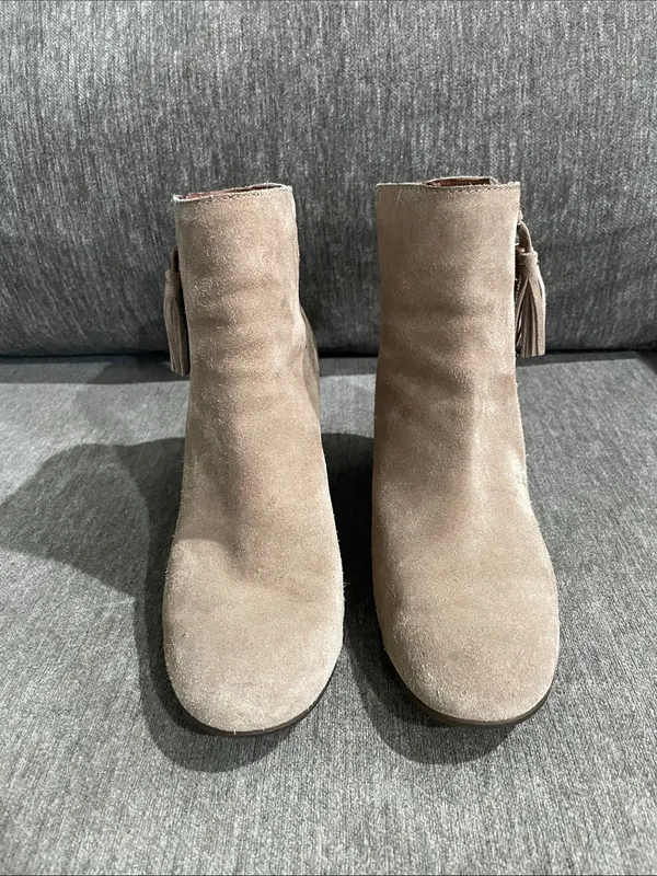 Born Bootie Tassel Taupe Suede Leather Boots Size 8.5 - Image 3
