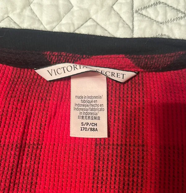 Victoria's Secret Flannel Pjs - Image 5