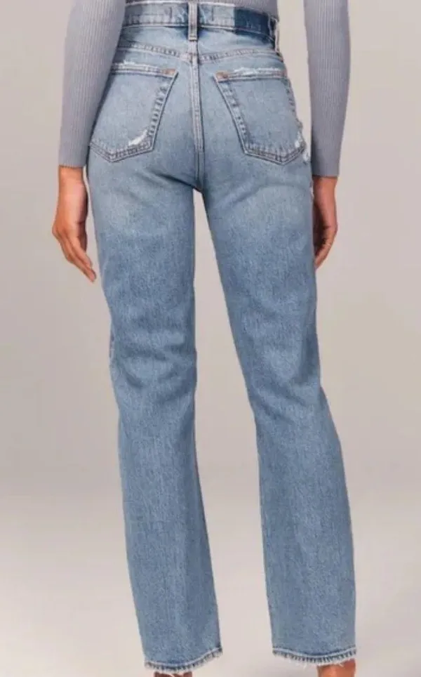 Abercrombie jeans - Image 2