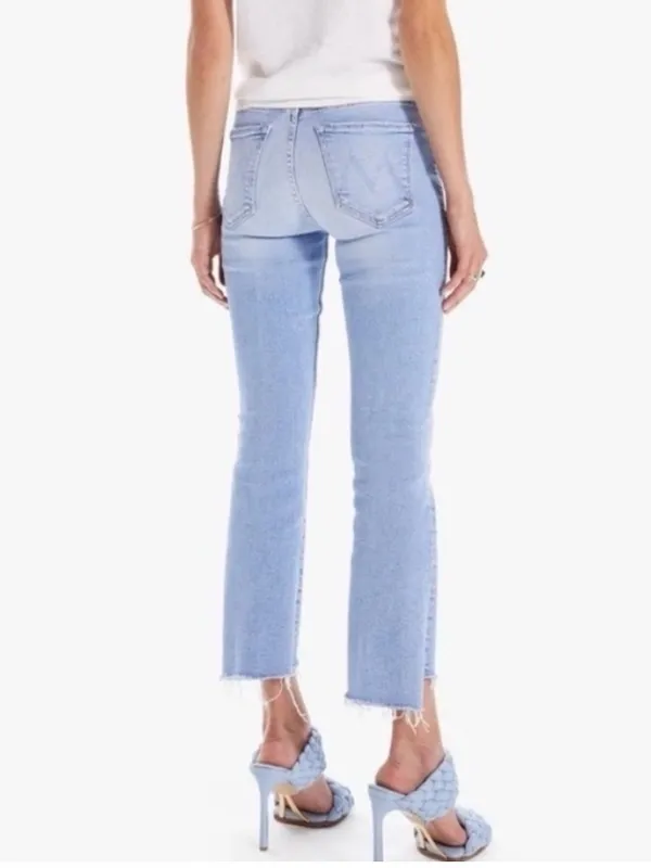 Mother the Insider Crop Step Fray Jeans in Limited Edition Size 31 - Image 2