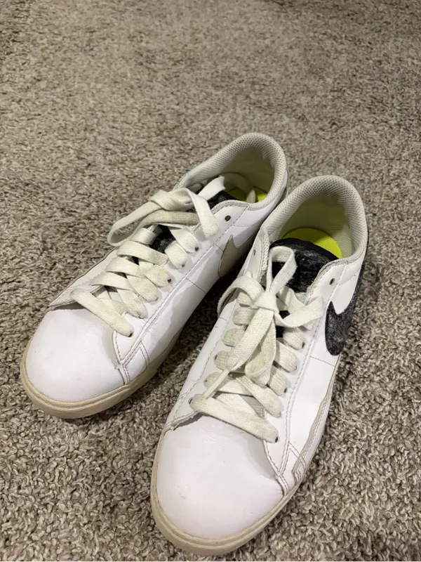 Nike Blazer Low SE Women's Size 7 Wool Pack White Black DA4934-100 - Image 3
