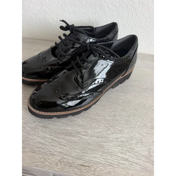 Vionic Women's Alfina Comfort Lace Up Loafers Black Patent 7.5 - Image 2