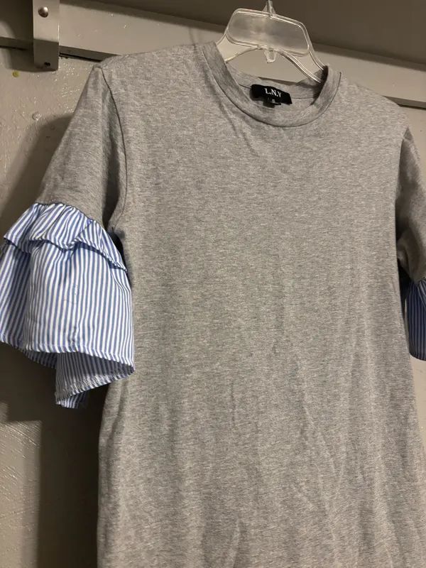 L.N.V. grey ruffle striped sleeved t-shirt dress woman’s size S - Image 2