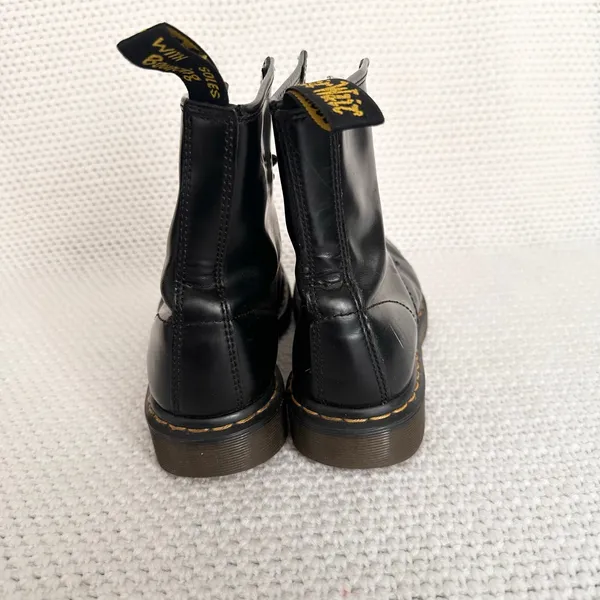 Dr Martens Black Smooth Shiny Leather 1460 Classic Combat Boots Women 9 Men 7 - Image 6